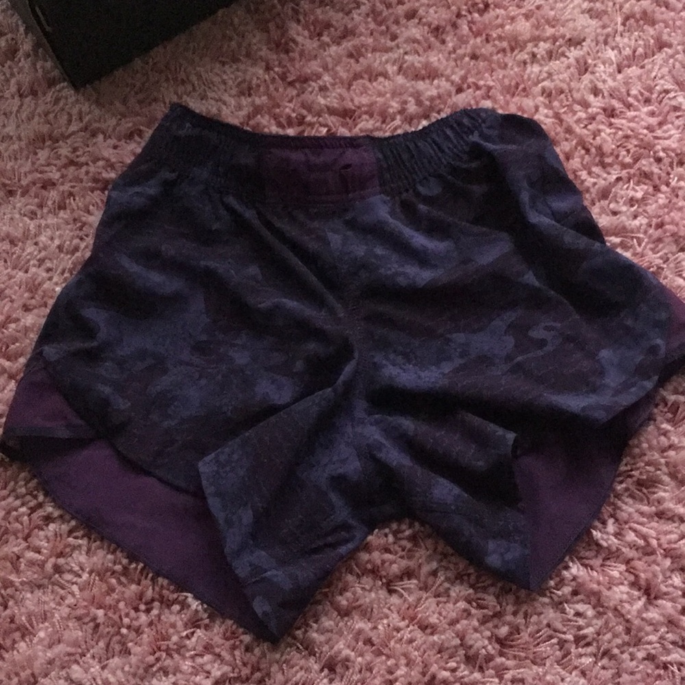 lulu lemon size 2 shorts purple